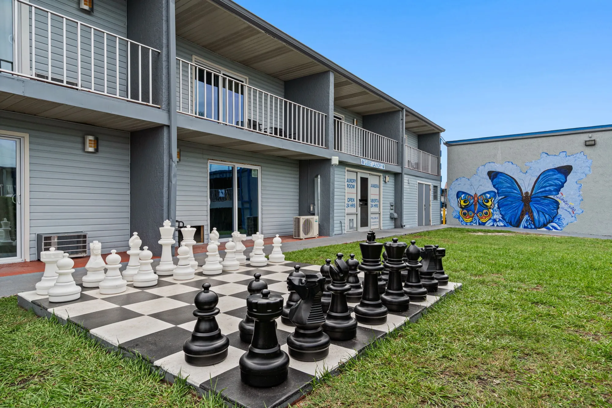 Mega chess